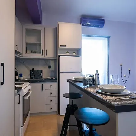 Sunny Escape Beachfront Studio